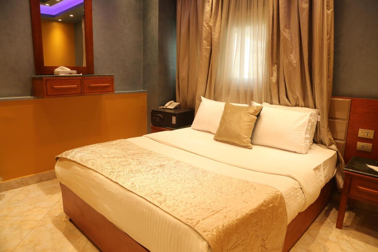 Grand Nile Royal Hotel At Nile Plaza Cairo Exterior photo