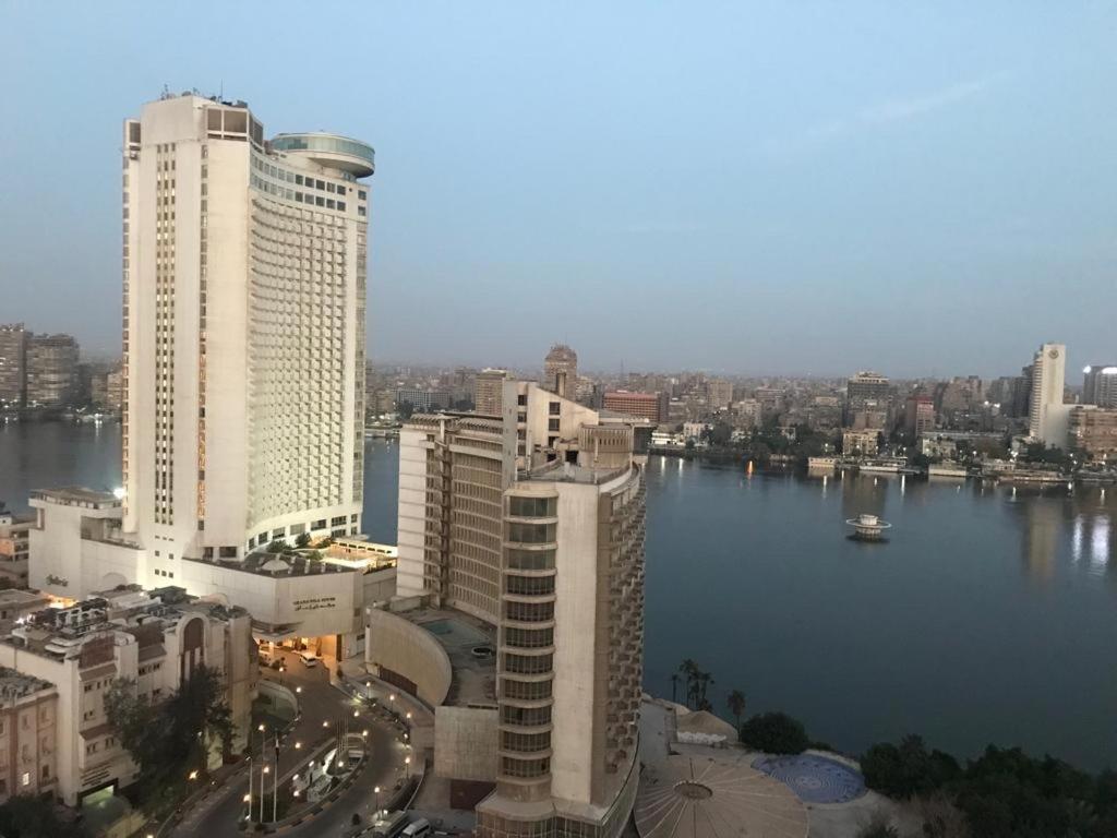 Grand Nile Royal Hotel At Nile Plaza Cairo Exterior photo