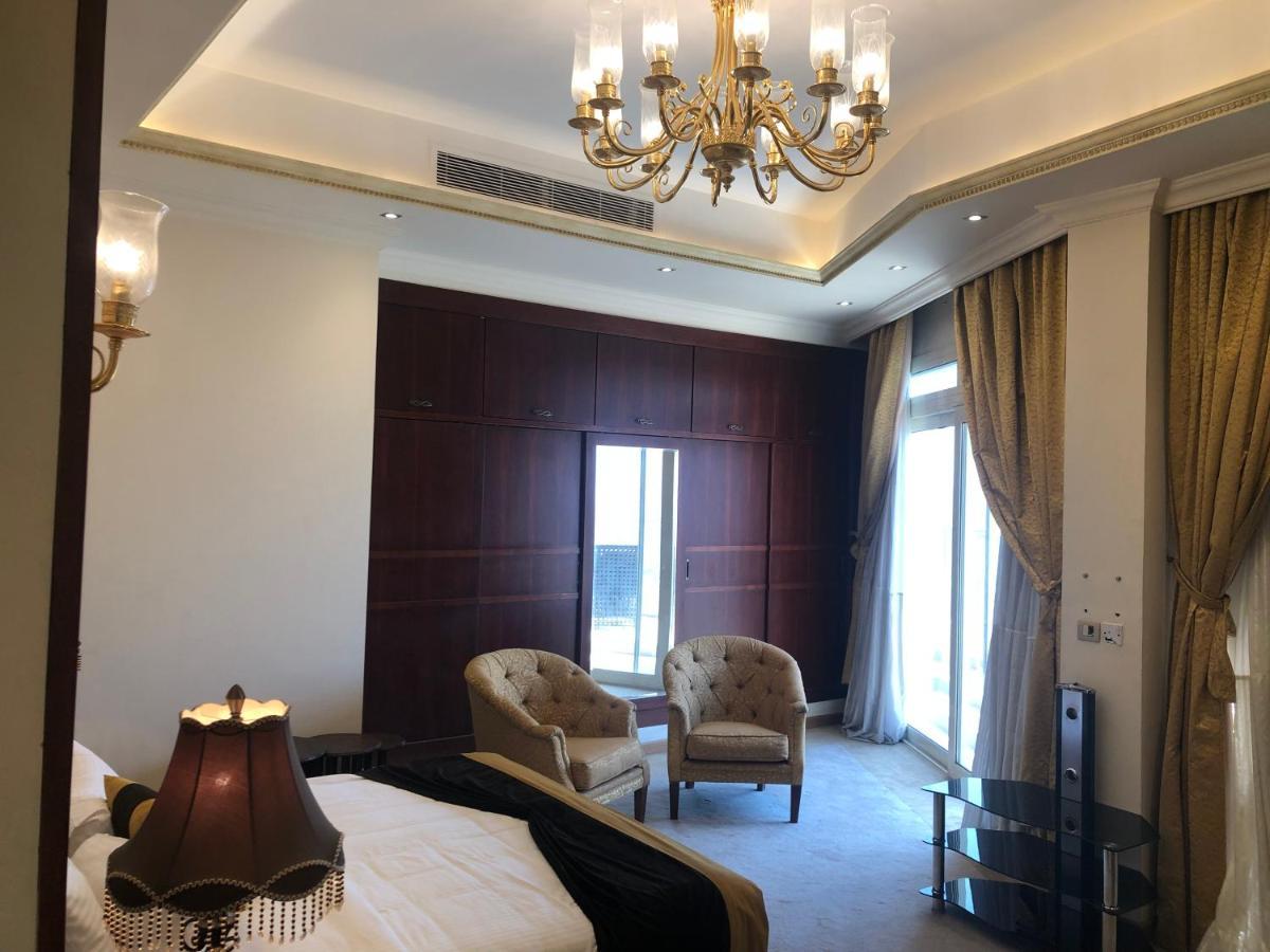Grand Nile Royal Hotel At Nile Plaza Cairo Exterior photo